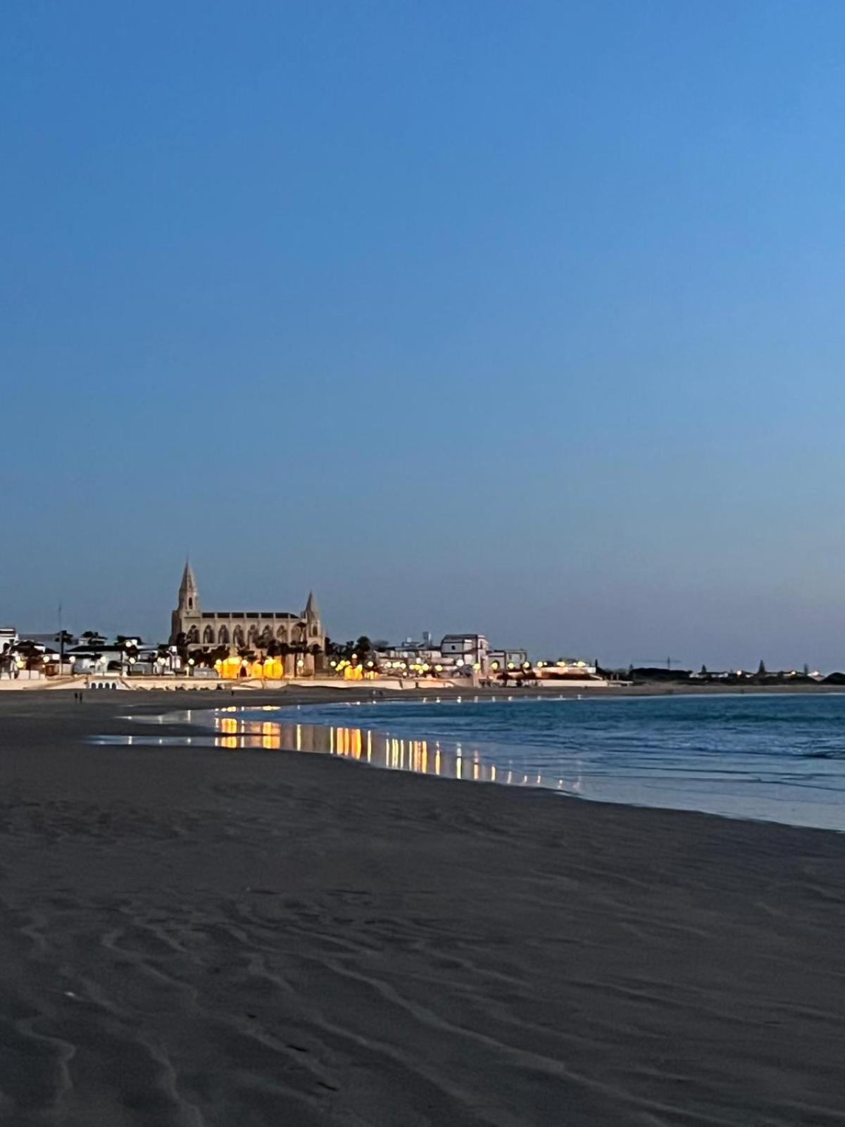 Regla Beach 150 M De La Playa 奇皮奥纳 外观 照片